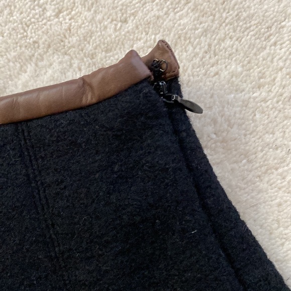 Wool mini skirt - Picture 4 of 4